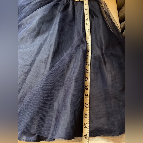 Chic Navy and Cream Lace Midi Dress - Picture 10 of 11